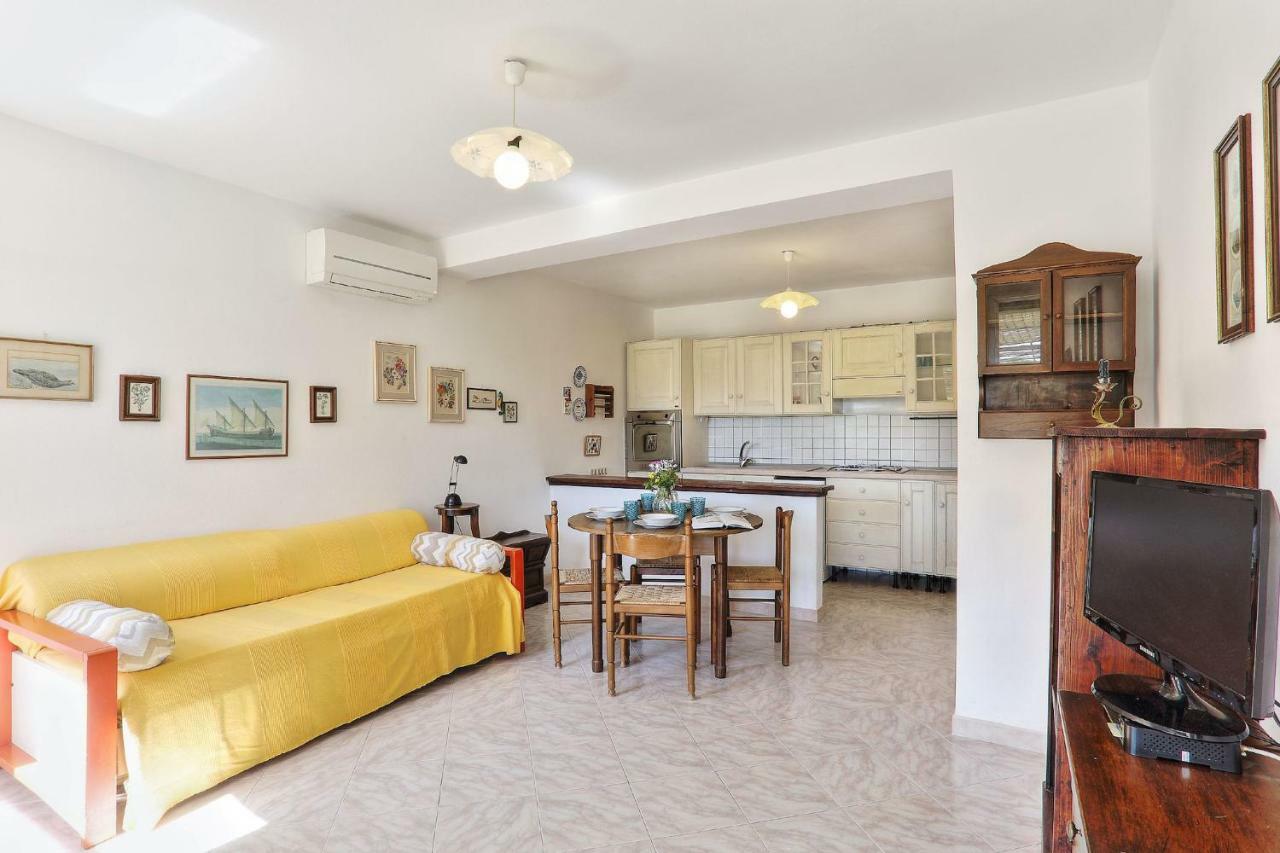Il Giardino Nel Sole Bilo Apartment Capoliveri  Exterior photo